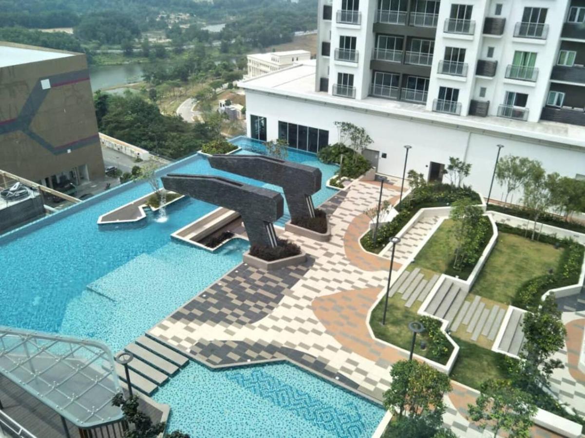 Mesahill Nilai 2 Room Condo - Fast Wifi, Amazing Pool & Tv Exterior foto